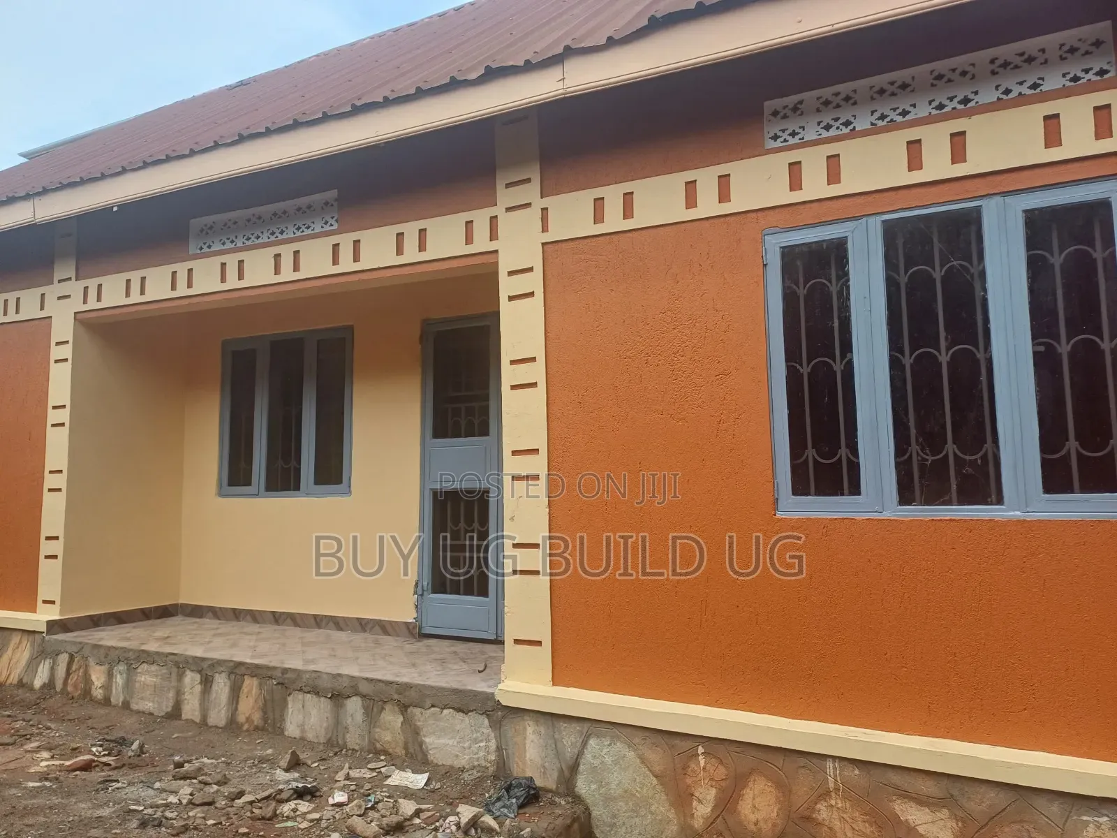 3bdrm Bungalow in Namasuba Town, Central Division for sale in Central Division