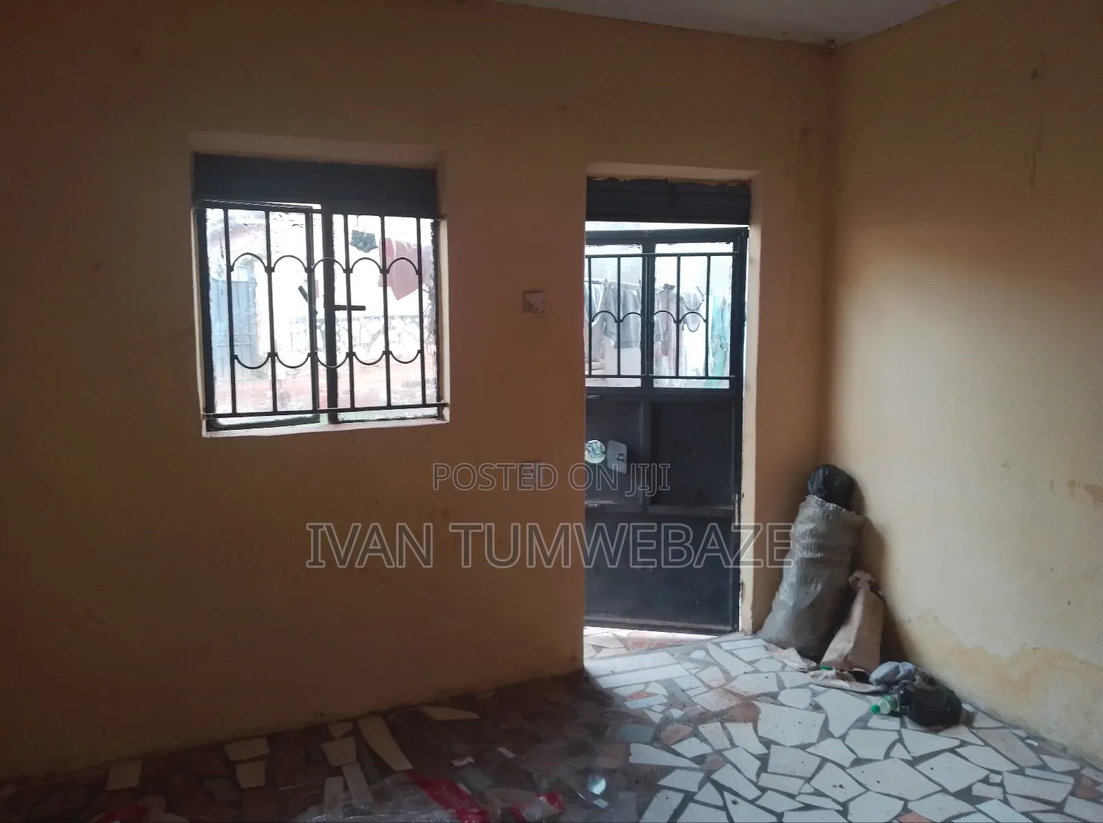 1bdrm House in Zana Entebbe Road, Central Division for rent in Central Division