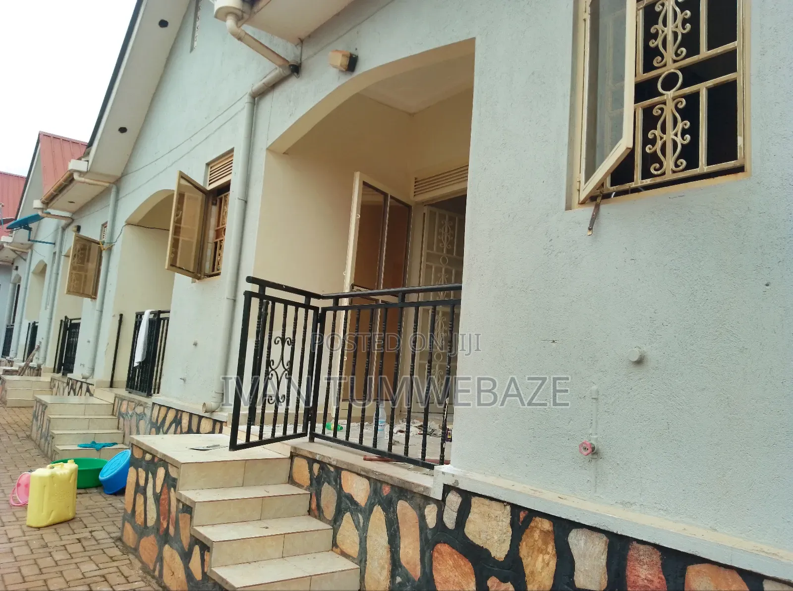 1bdrm Bungalow in Zana Entebbe Road, Central Division for rent in Central Division