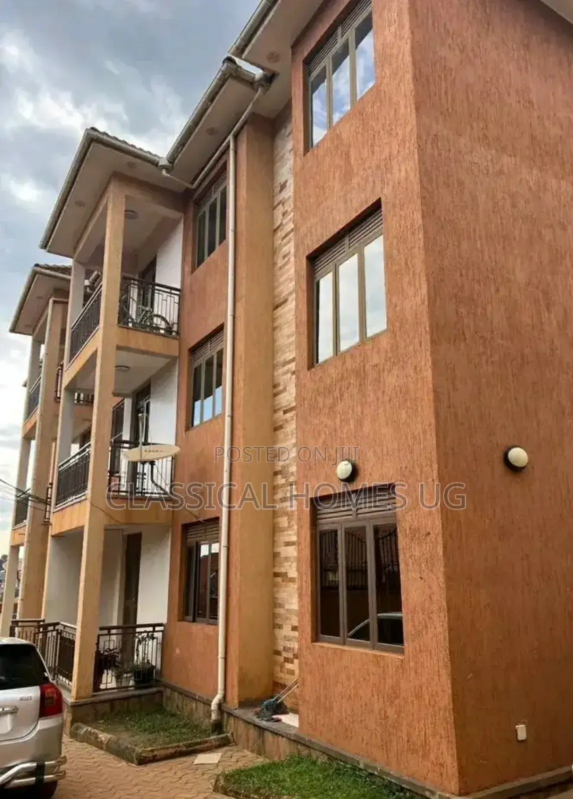 2bdrm Apartment in Maganjo Bombo Road, Central Division for rent in Central Division
