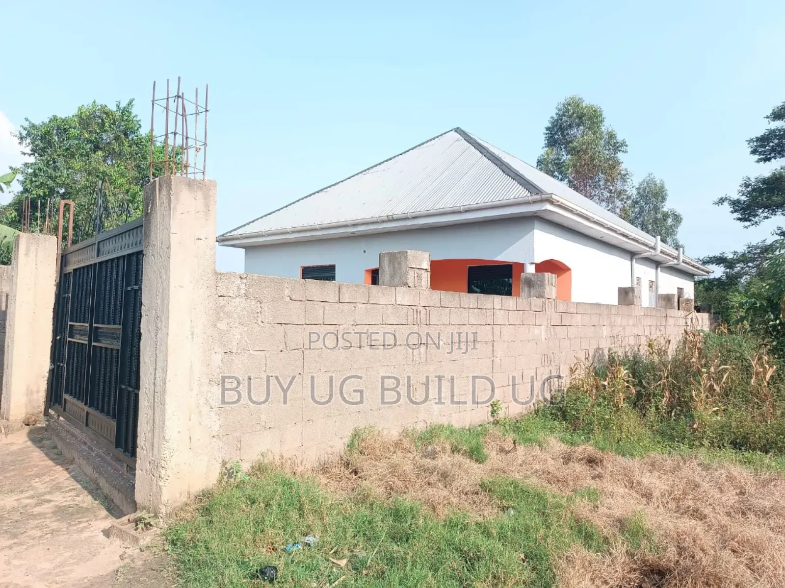 3bdrm Bungalow in Kira Nakwero, Division B for sale in Division B