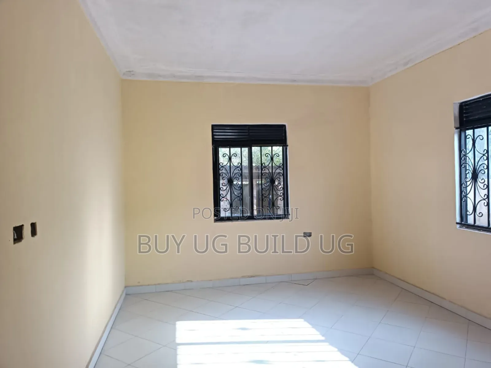 3bdrm Bungalow in Kira Nakwero, Division B for sale in Division B