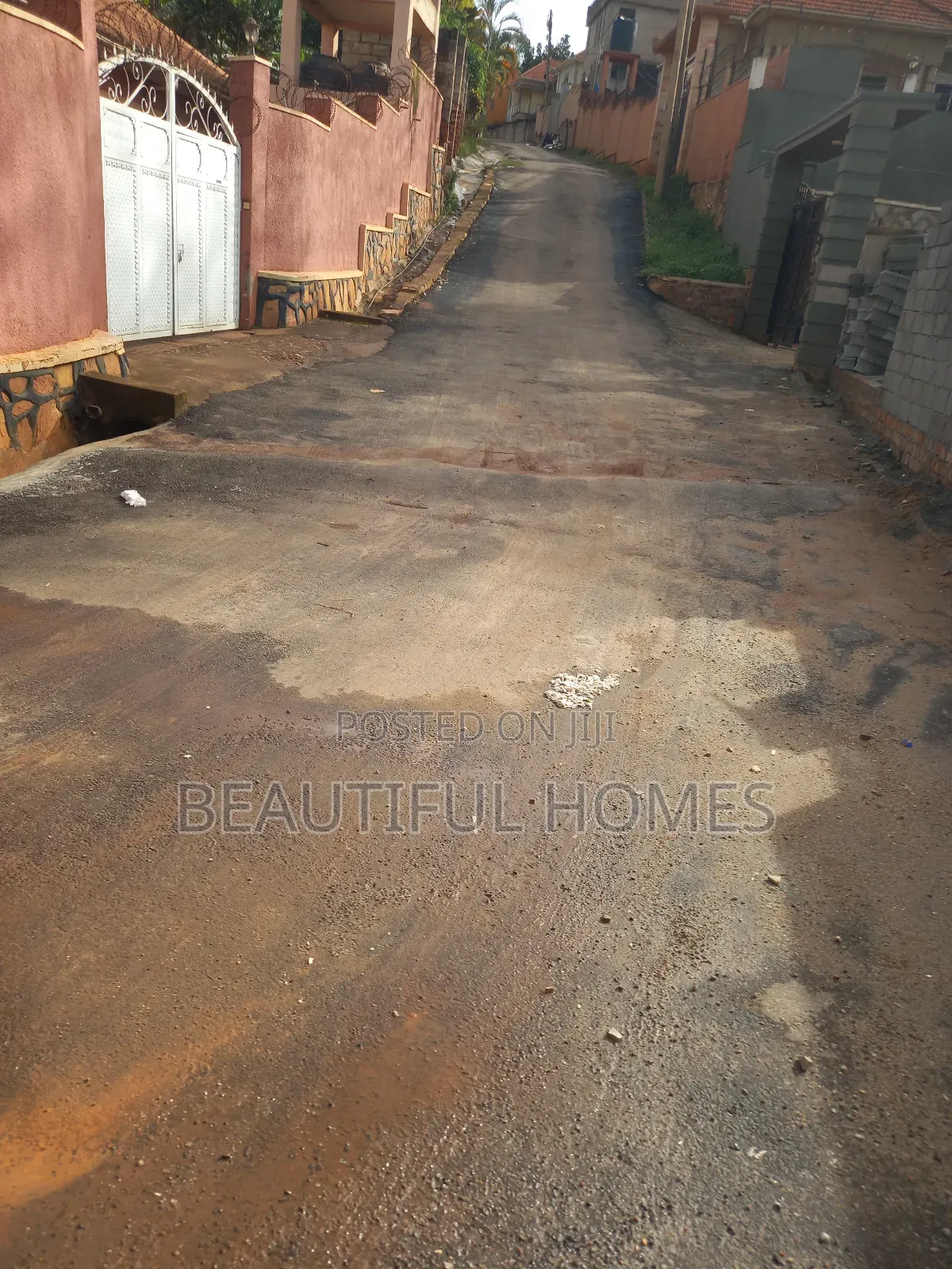 Furnished 5bdrm Duplex in Kira, Central Division for sale in Central Division
