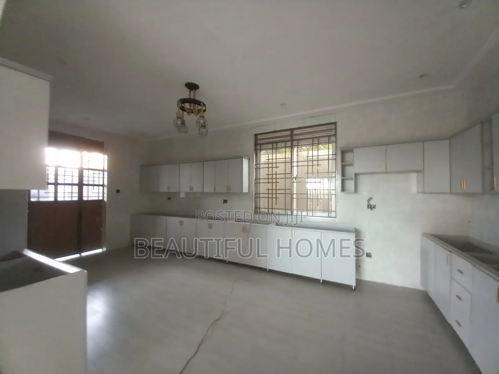 Furnished 5bdrm House in Kira, Central Division for sale in Central Division