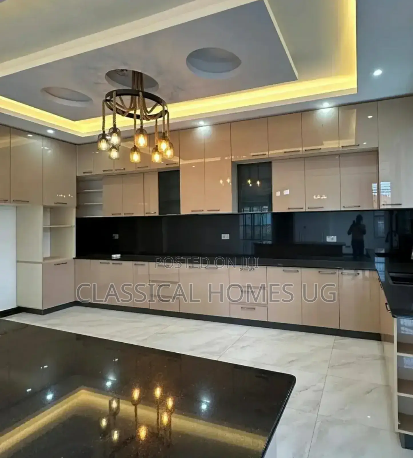 5bdrm Duplex in Lubowa Entebbe Road, Central Division for rent in Central Division
