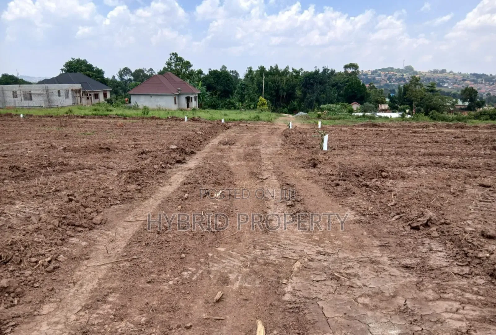 Prime Plots for Sale at Wakiso~Bulabakulu Sweetillious Estate~Hoima Rd in Wakiso / Wakiso