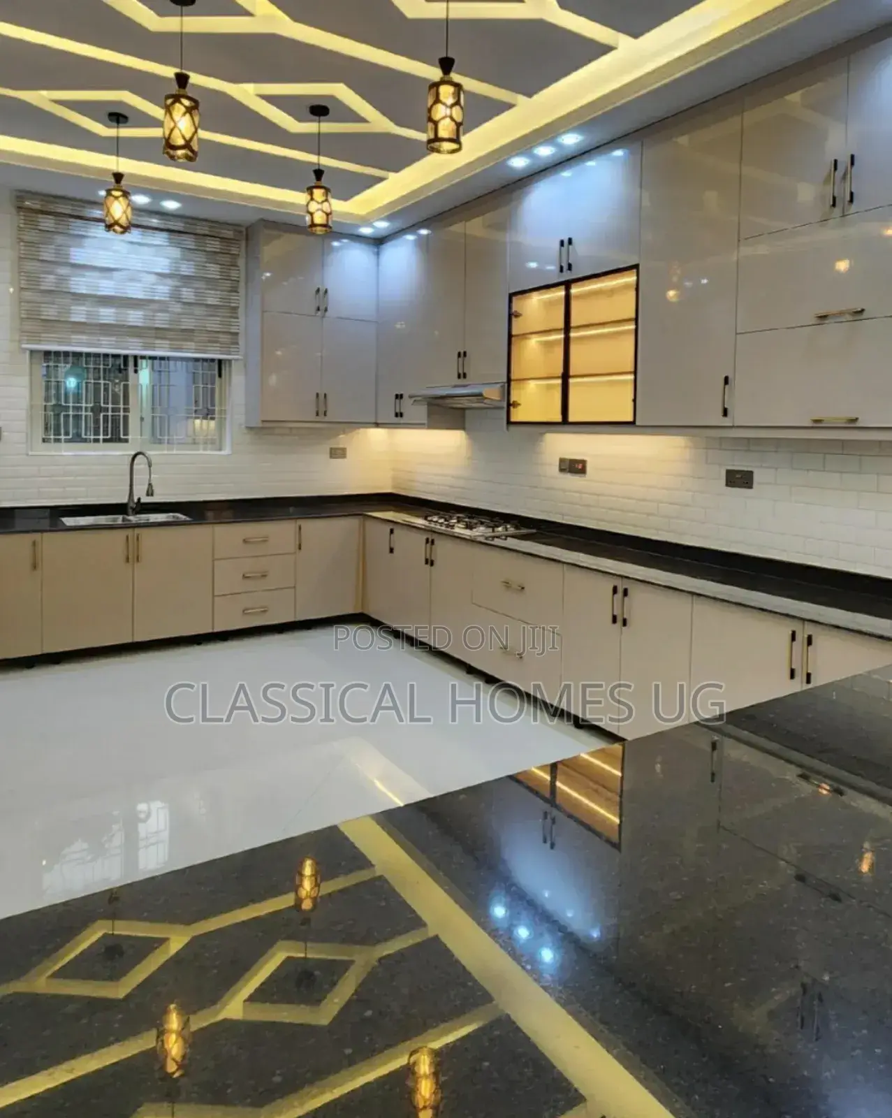 5bdrm Duplex in Akright Bwebajja, Central Division for rent in Central Division