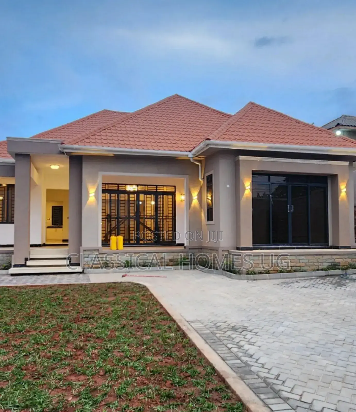 4bdrm Bungalow in Akright Bwebajja, Central Division for rent in Central Division