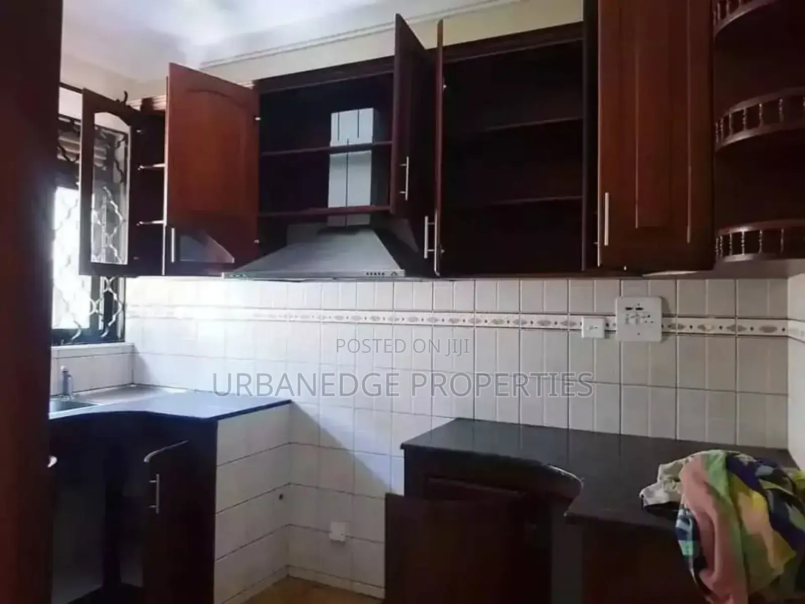 3bdrm Villa in Bugolobi, Central Division for rent in Central Division