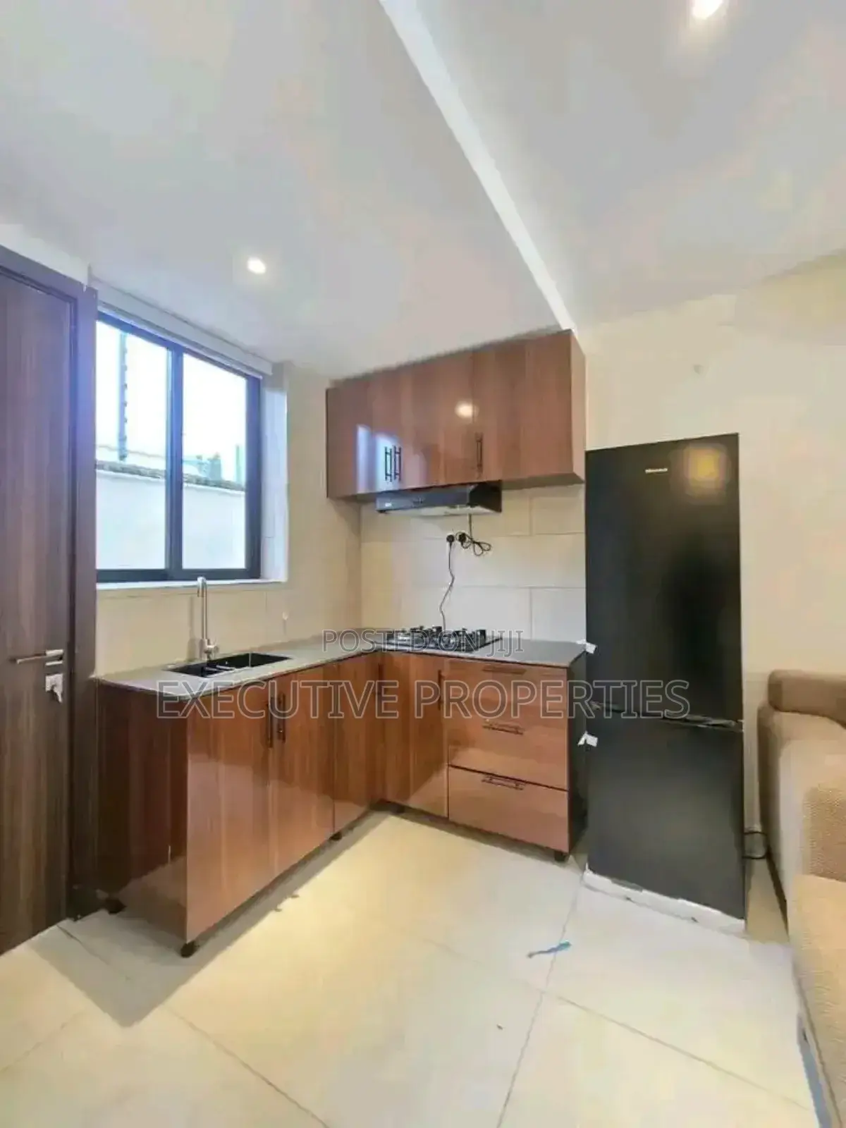 3bdrm Villa in Muyenga, Central Division for rent in Central Division