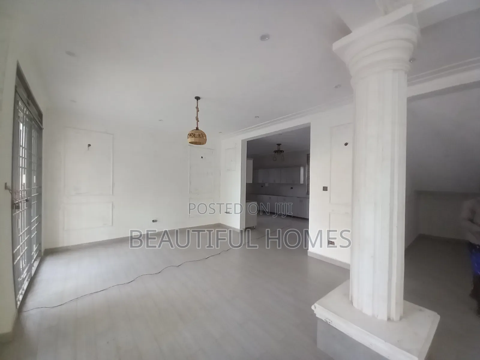 Furnished 5bdrm Mansion in Kira for sale in Kira