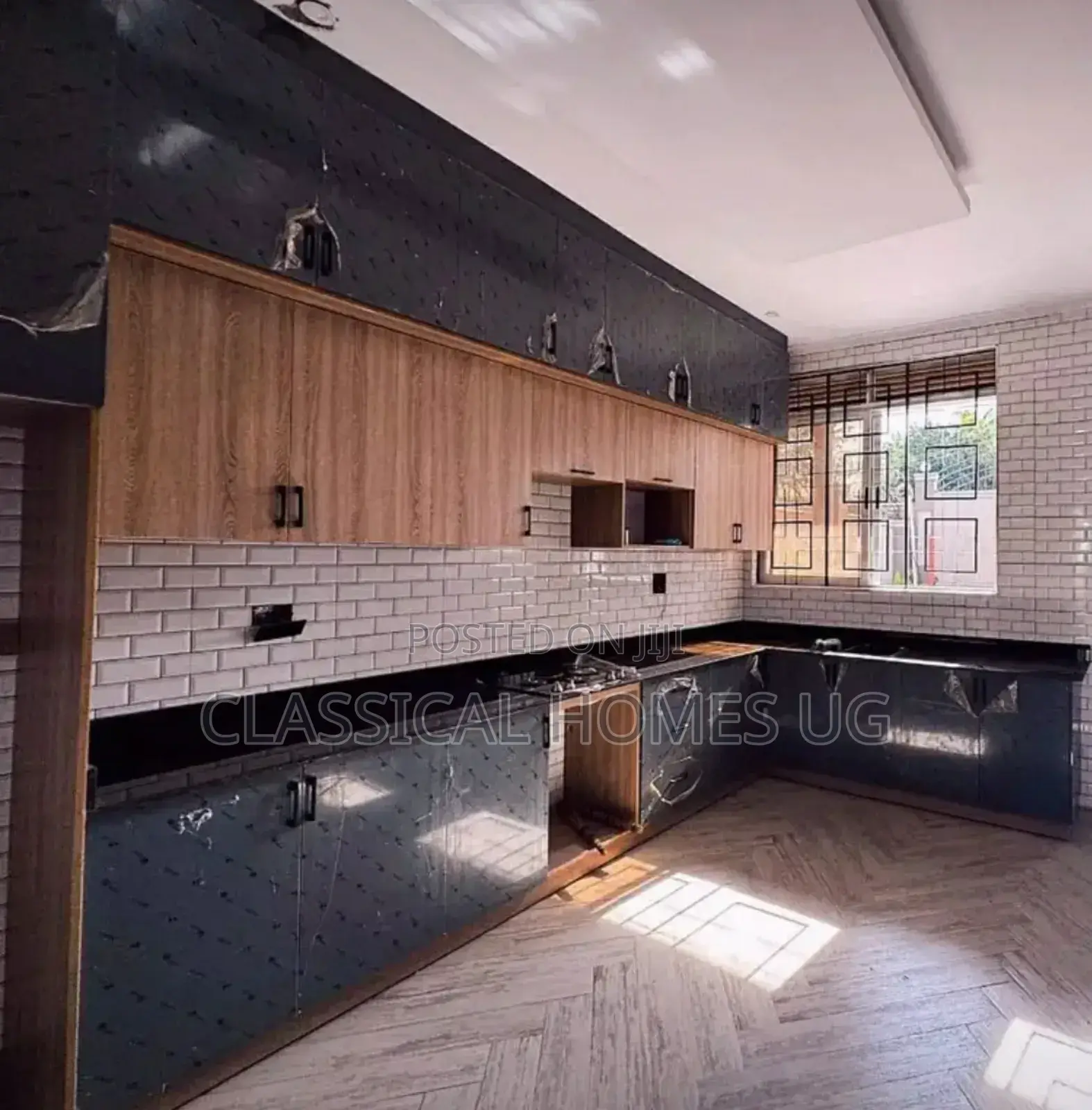 5bdrm Duplex in Akright Bwebajja, Central Division for rent in Central Division