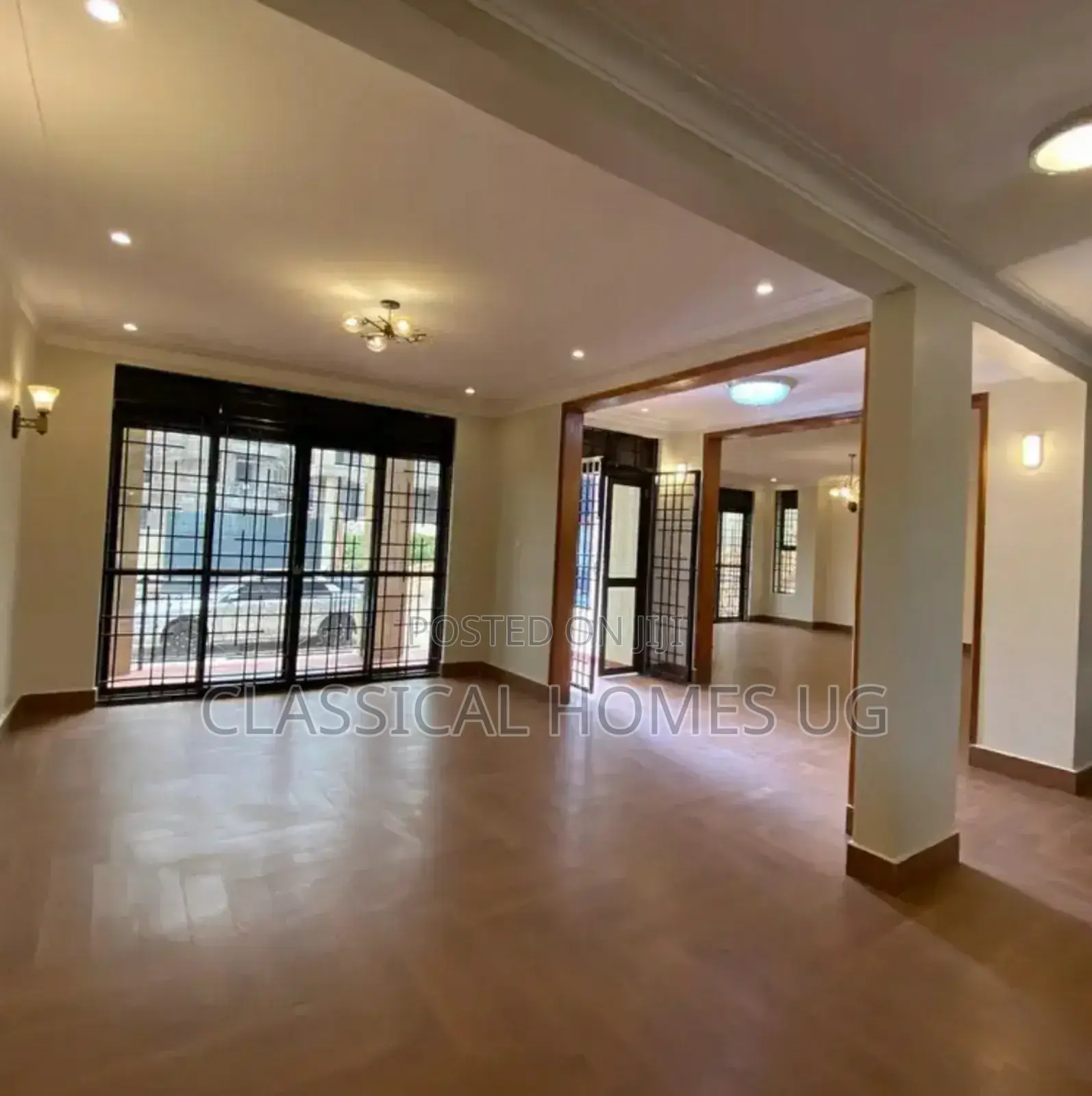 5bdrm Duplex in Akright Bwebajja, Central Division for rent in Central Division