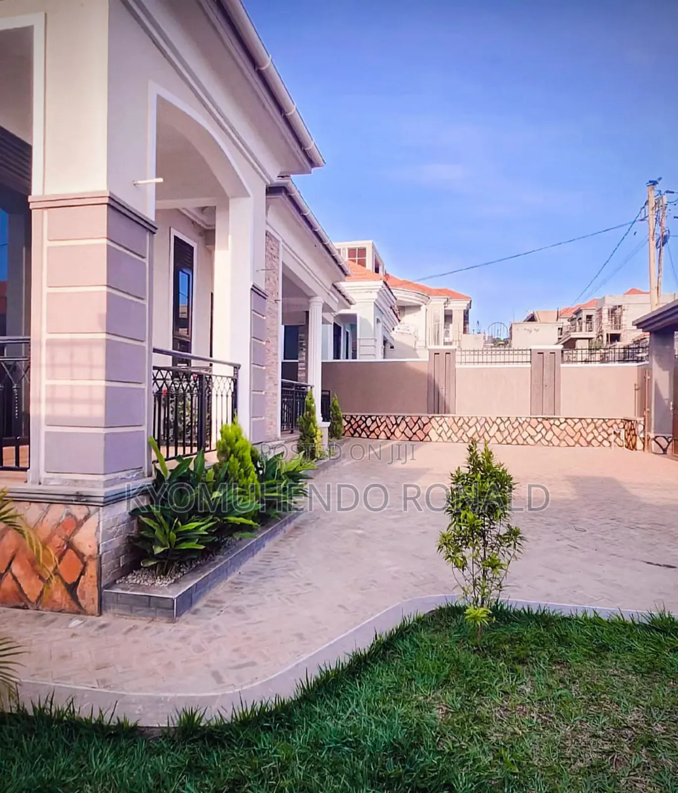 5bdrm House in Kyaliwajara, Nakawa for sale in Nakawa