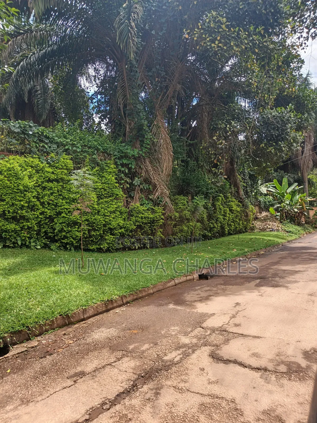 1acre of Land on Quick Sale in Kololo in Central Division