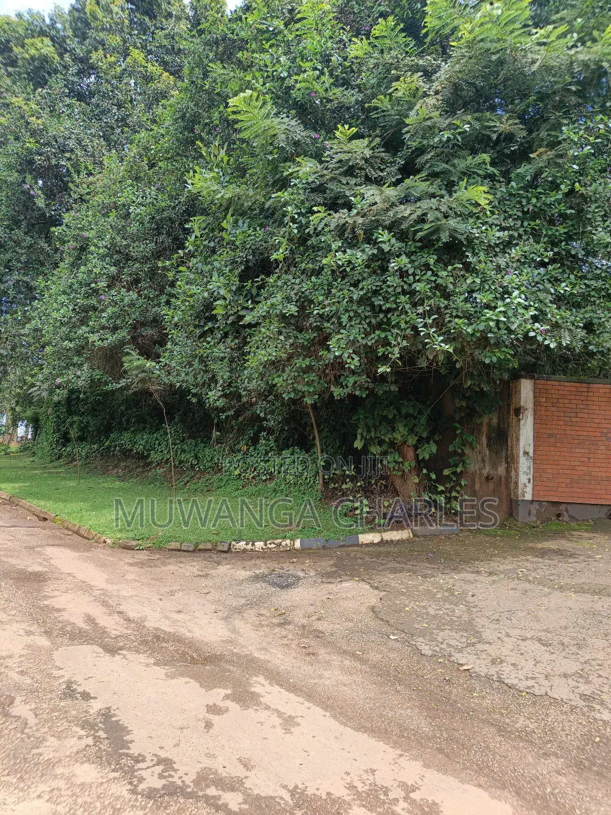 1acre of Land on Quick Sale in Kololo in Central Division