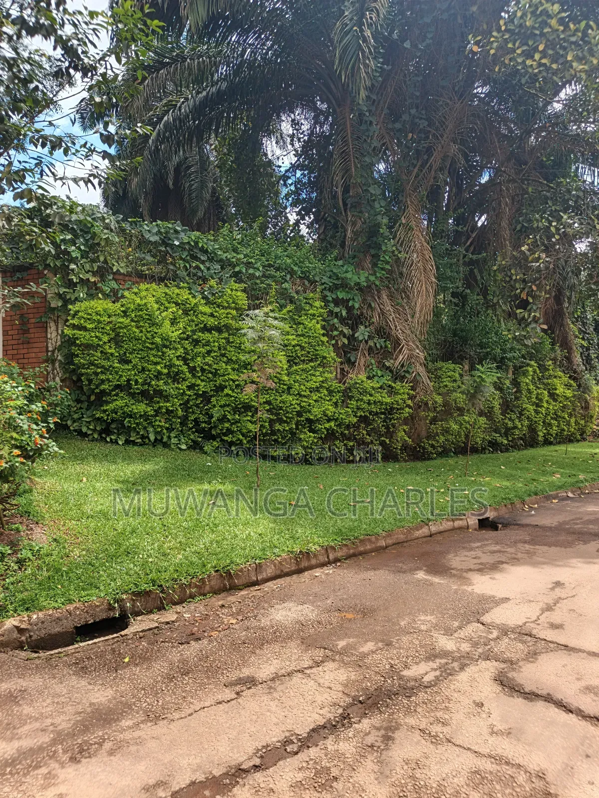 1acre of Land on Quick Sale in Kololo in Central Division