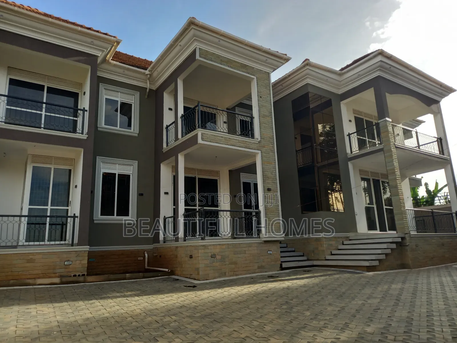 Furnished 5bdrm Maisonette in Kira for sale in Kira
