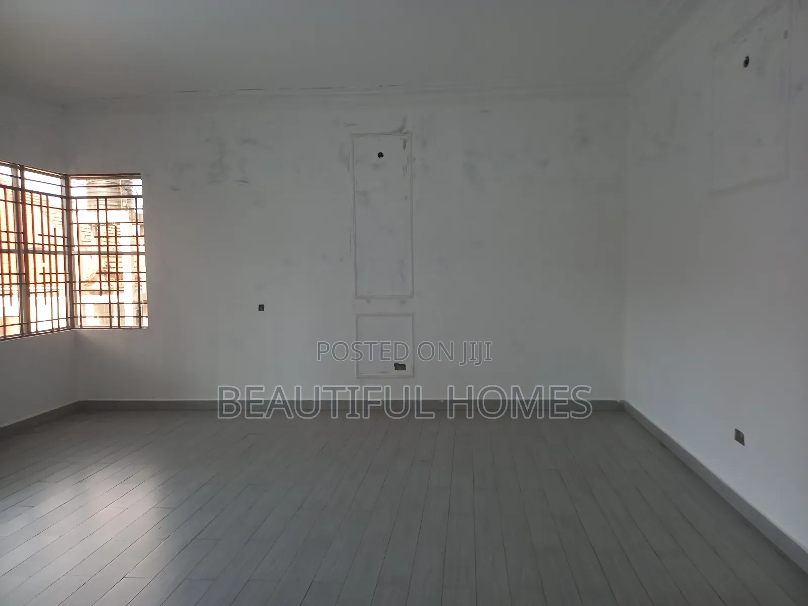 Furnished 5bdrm Maisonette in Kira for sale in Kira