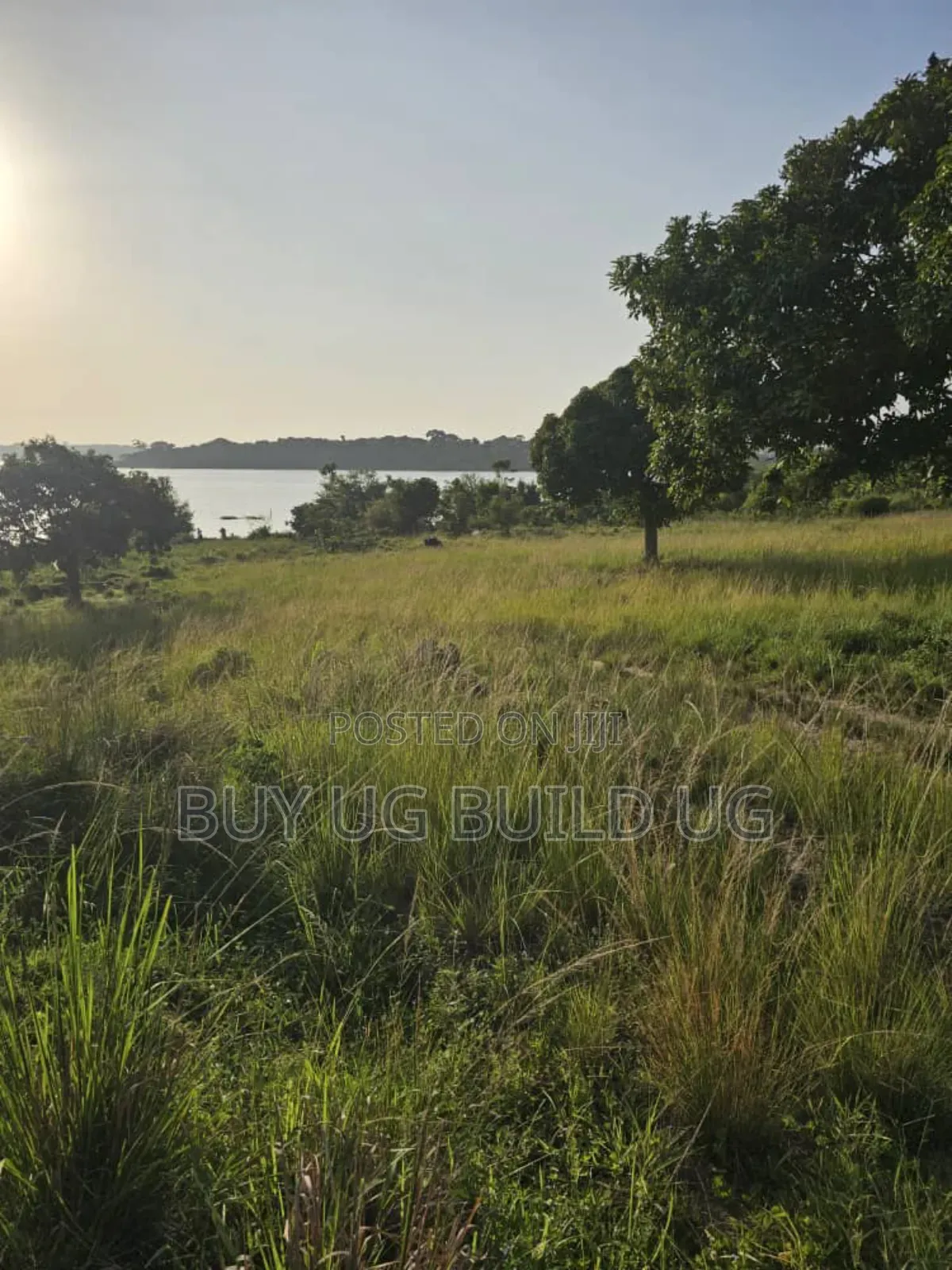 Land For Sale Along Entebbe Road Garuga Size: 10 Acres 700m Ugx Per in Luwero / Luwero