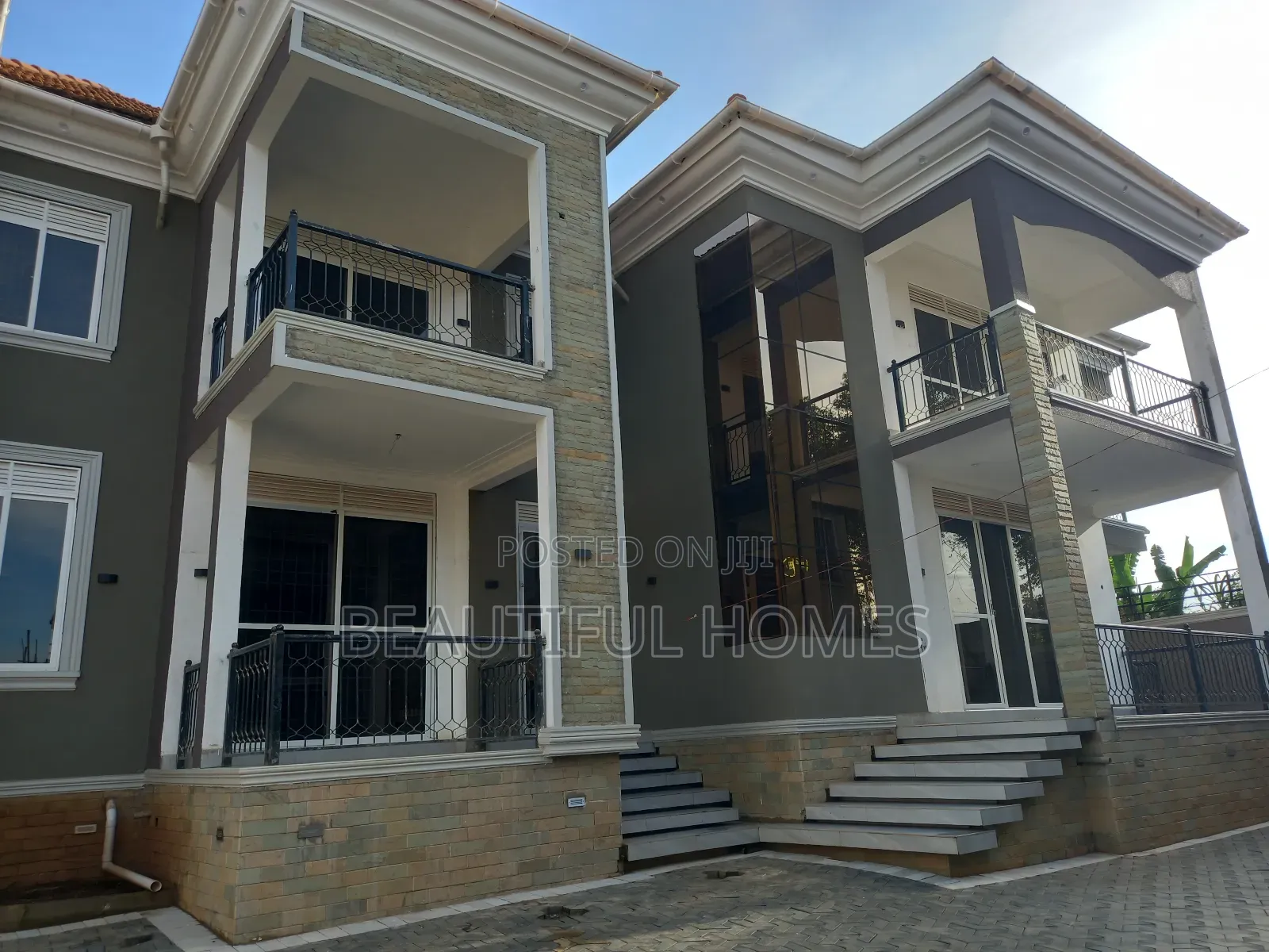 Furnished 5bdrm Duplex in Kira for sale in Kira