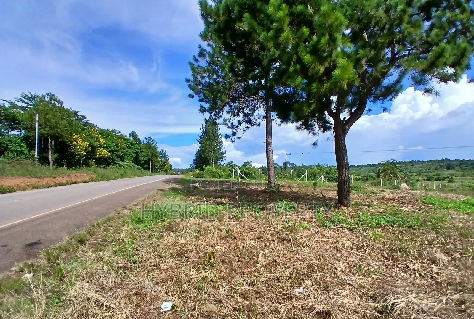 145acres Of Commercial Tarmac Land For Sale At Busunju Along Hoima Rd. in Ssekanyonyi