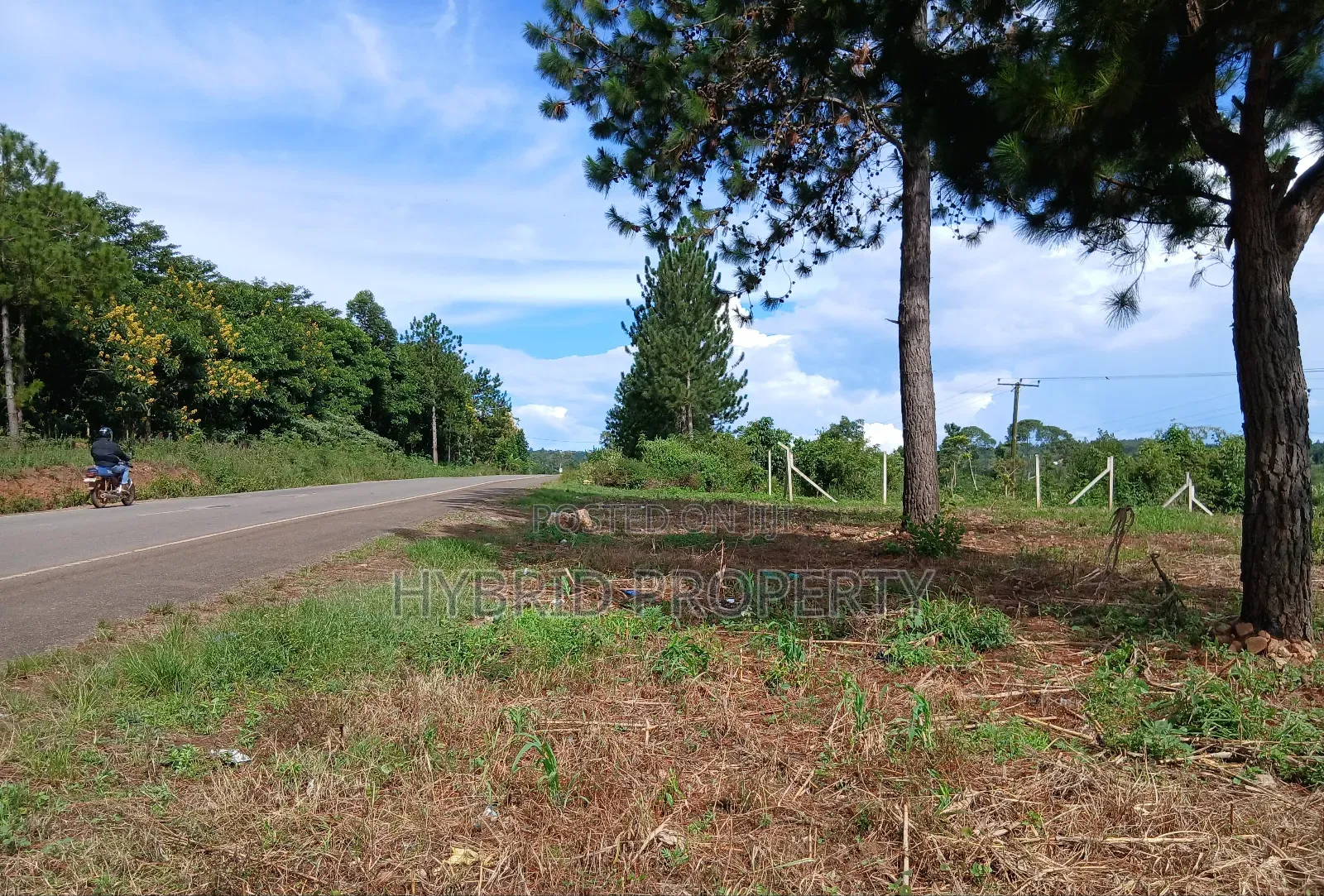 145acres Of Commercial Tarmac Land For Sale At Busunju Along Hoima Rd. in Ssekanyonyi