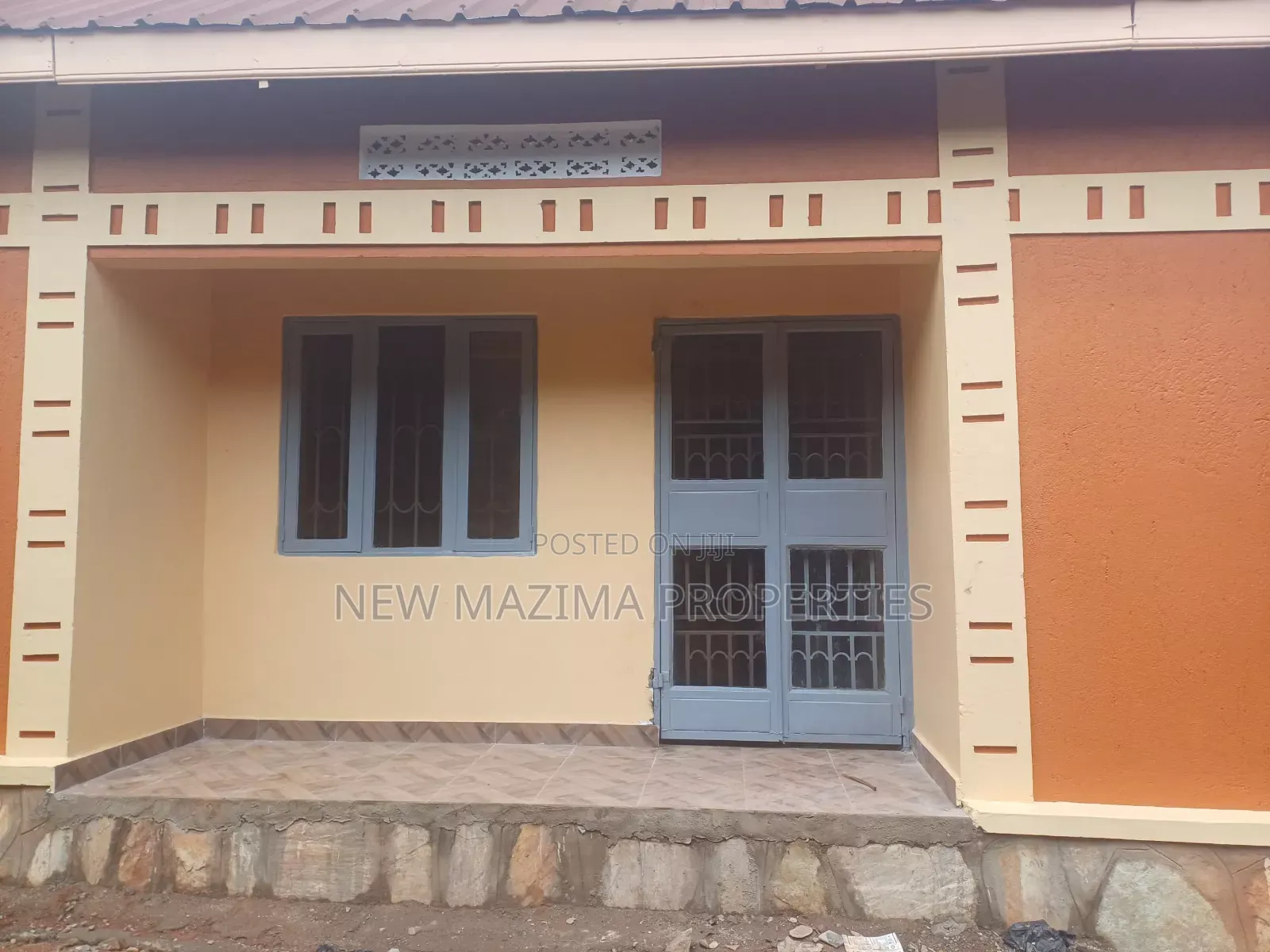 3bdrm Bungalow in Namasuba Town, Central Division for sale in Central Division