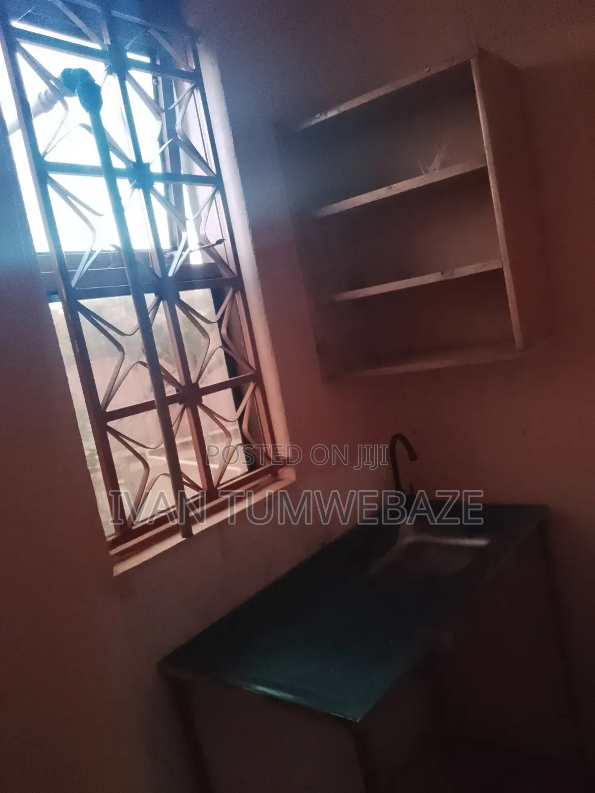 1bdrm Apartment in Zana Entebbe Road, Central Division for rent in Central Division