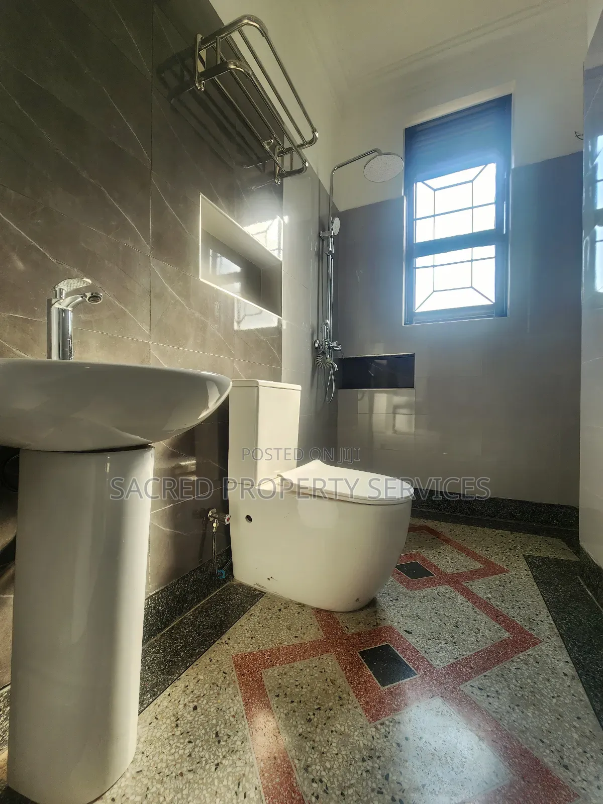 1bdrm Apartment in Kira Shimon for rent in Kira