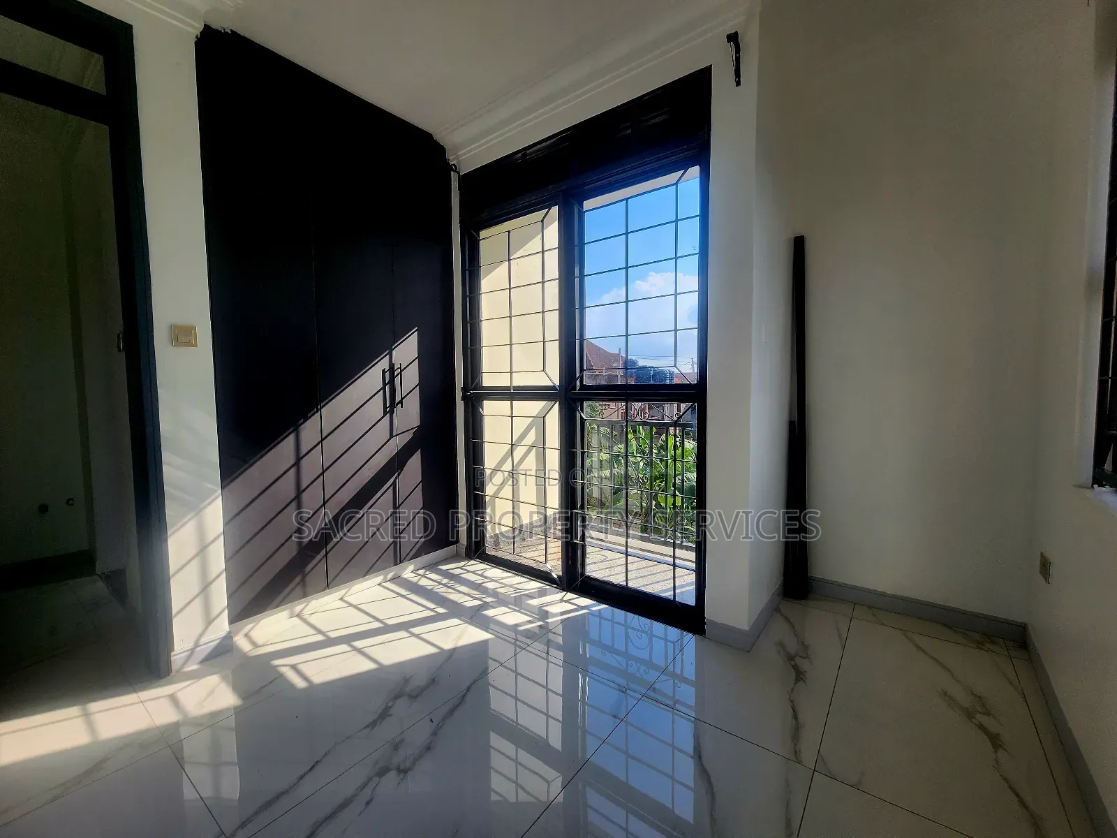 1bdrm Apartment in Kira Shimon for rent in Kira