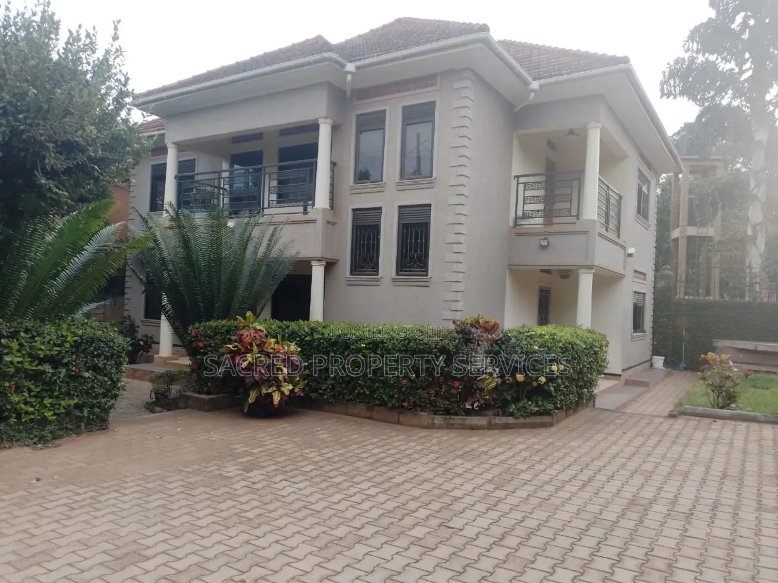 5bdrm Bungalow in Buwate, Kira for rent in Kira