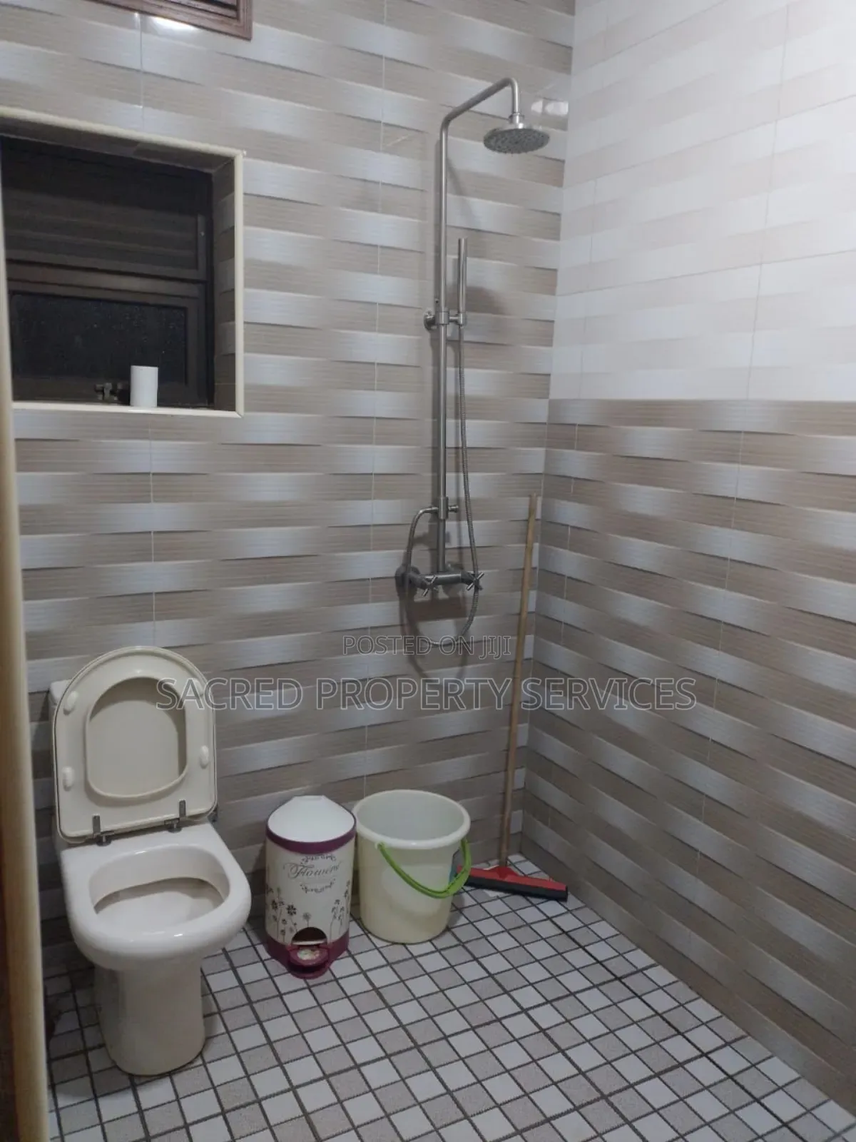 5bdrm Bungalow in Buwate, Kira for rent in Kira