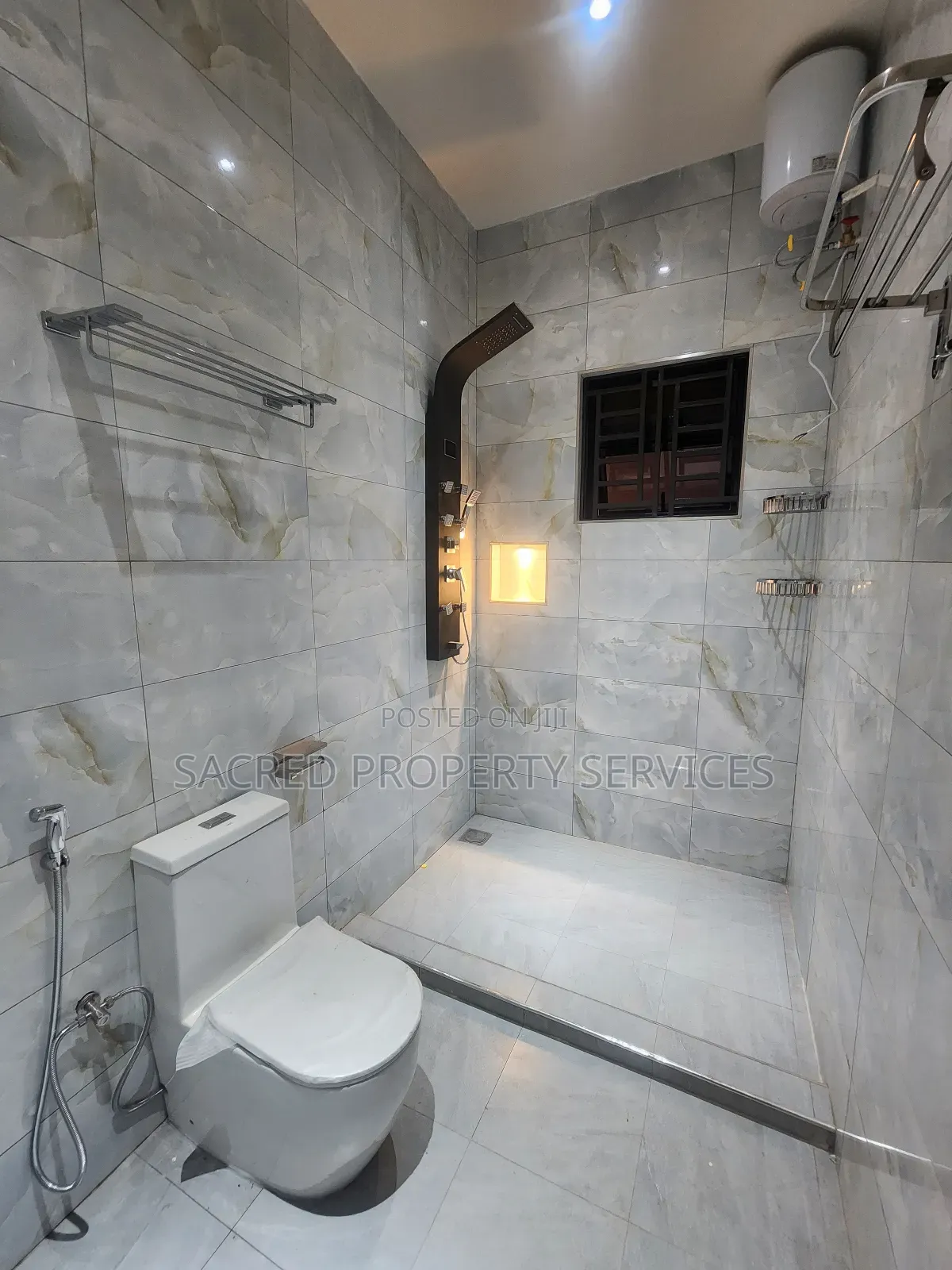 4bdrm Bungalow in Kira Mulawa Town for sale in Kira