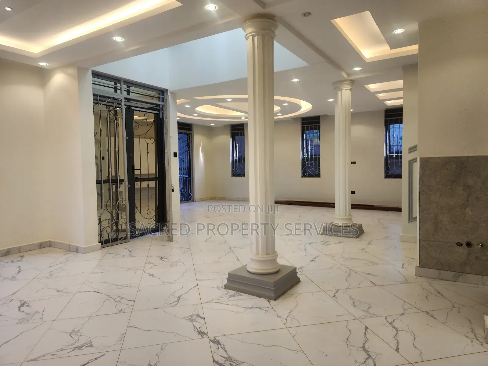 5bdrm Bungalow in Kira for sale in Kira