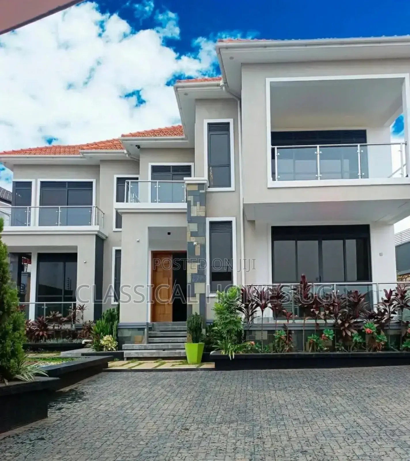 5bdrm Duplex in Akright Bwebajja, Central Division for rent in Central Division