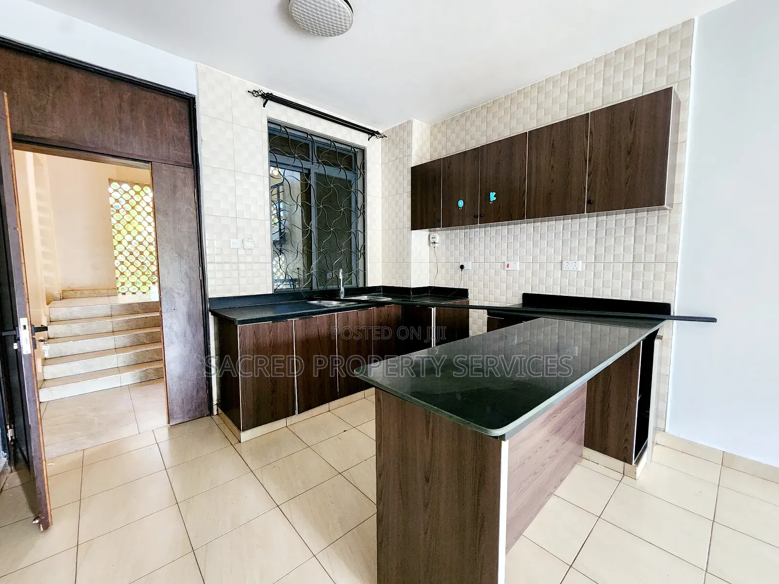 3bdrm Apartment in Najjera Buwate Road, Kira for rent in Kira