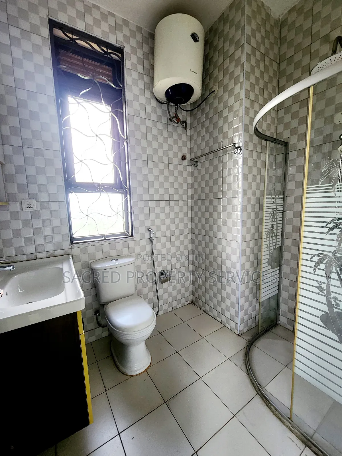 3bdrm Apartment in Najjera Buwate Road, Kira for rent in Kira