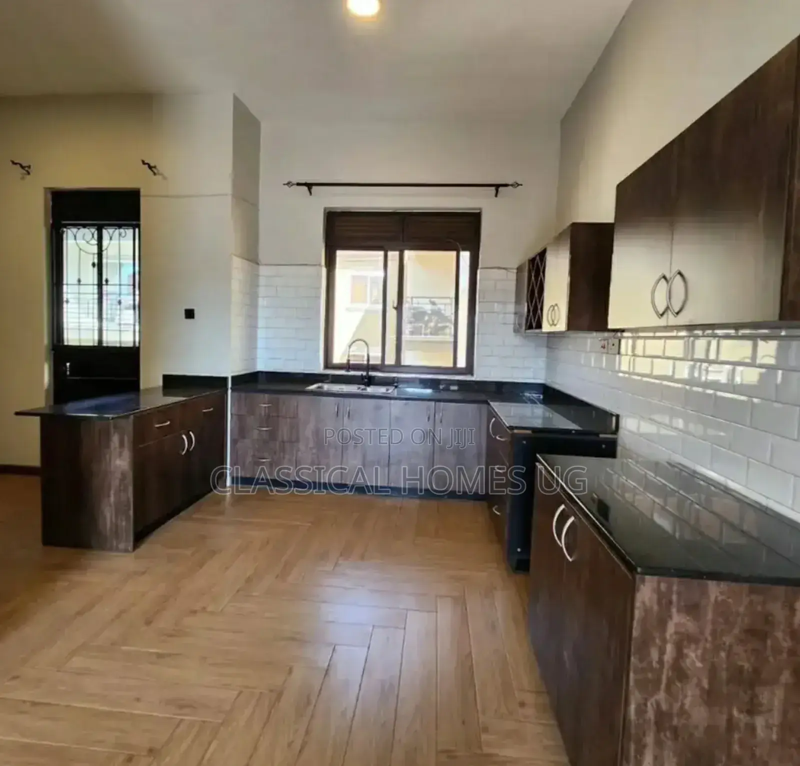 3bdrm Apartment in Lubowa Entebbe Road, Central Division for rent in Central Division