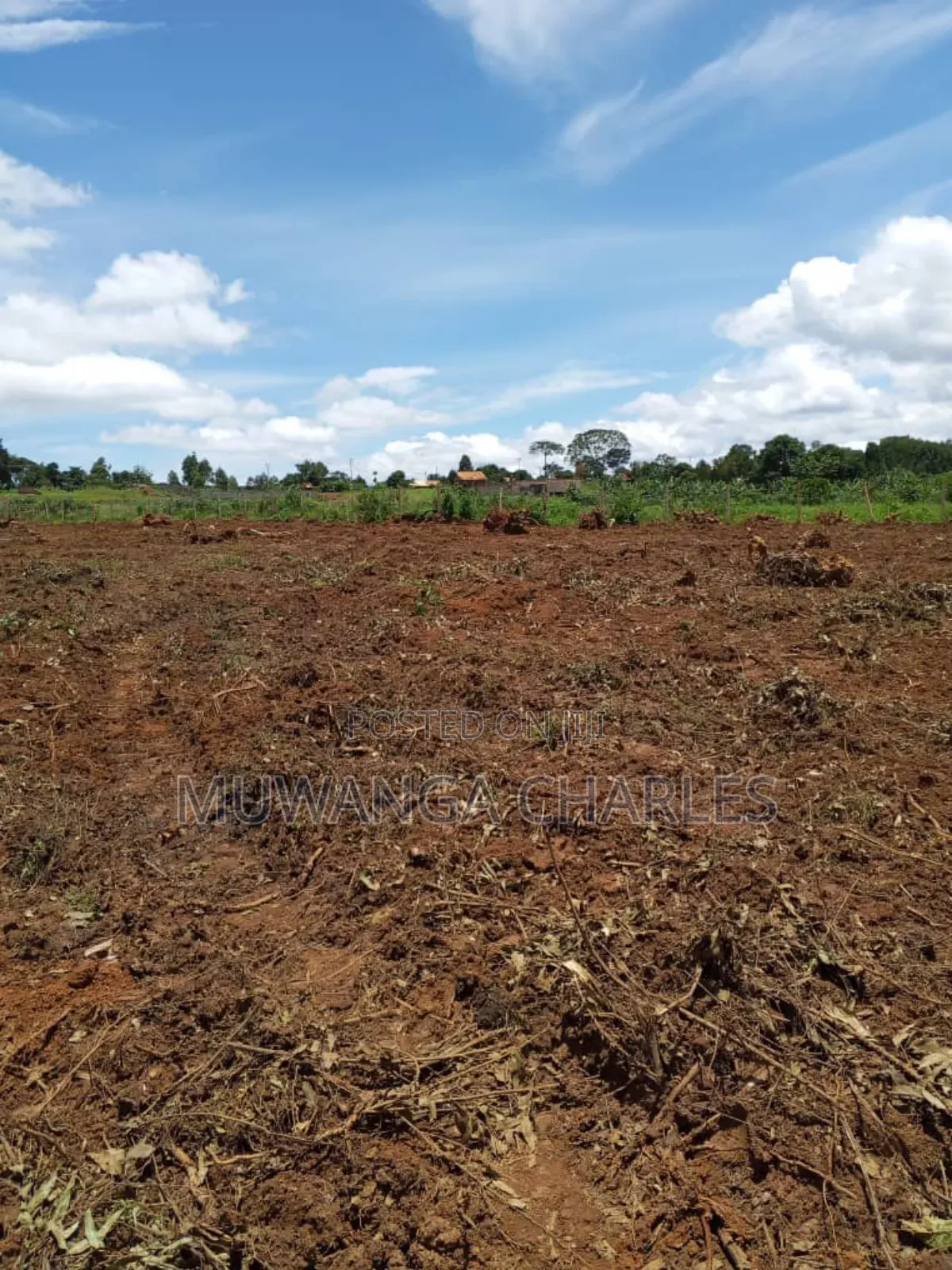 Plot on Quick Sale in Matugga Sanga Nakukuba in Gombe