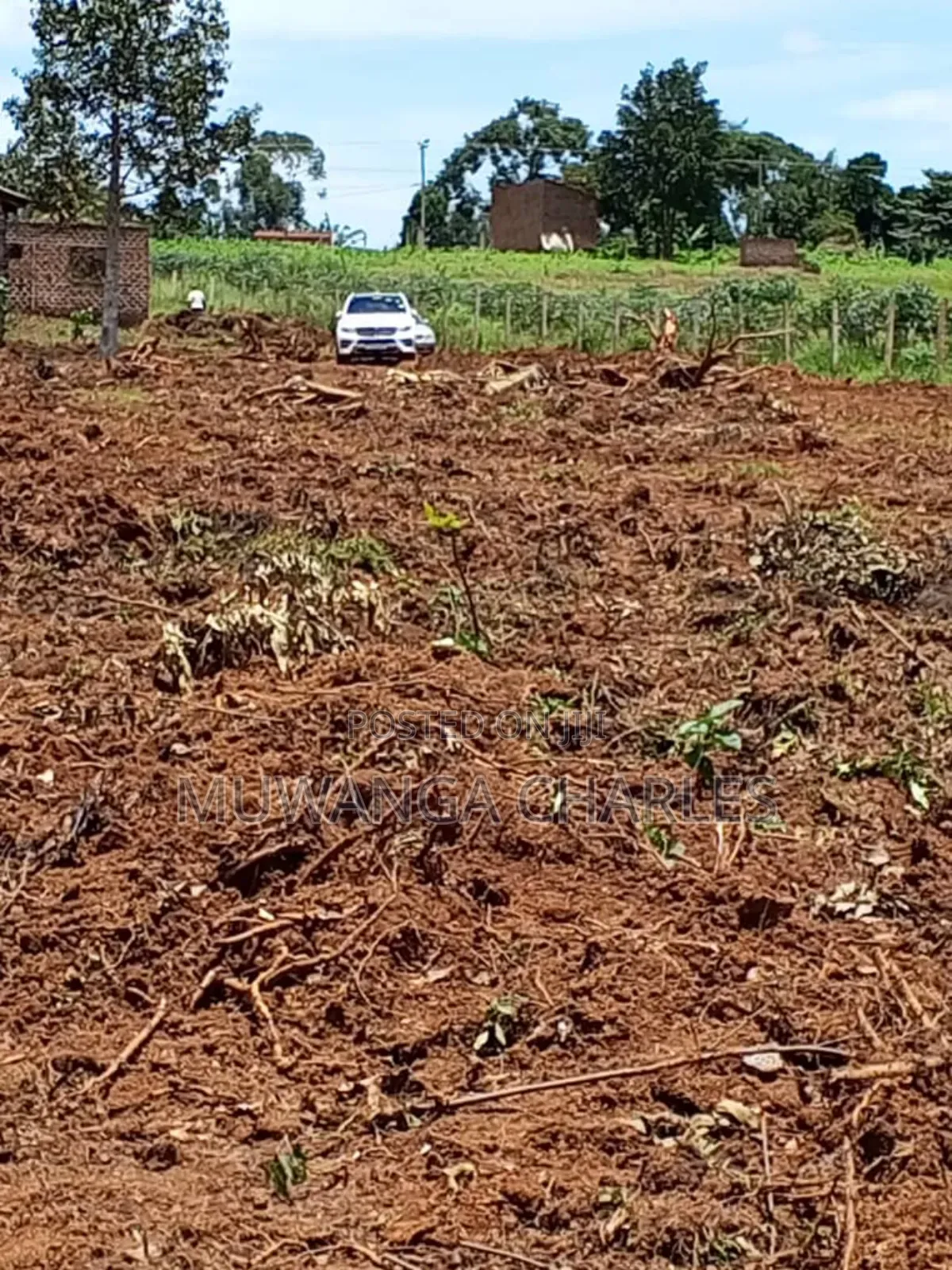 Plot on Quick Sale in Matugga Sanga Nakukuba in Gombe