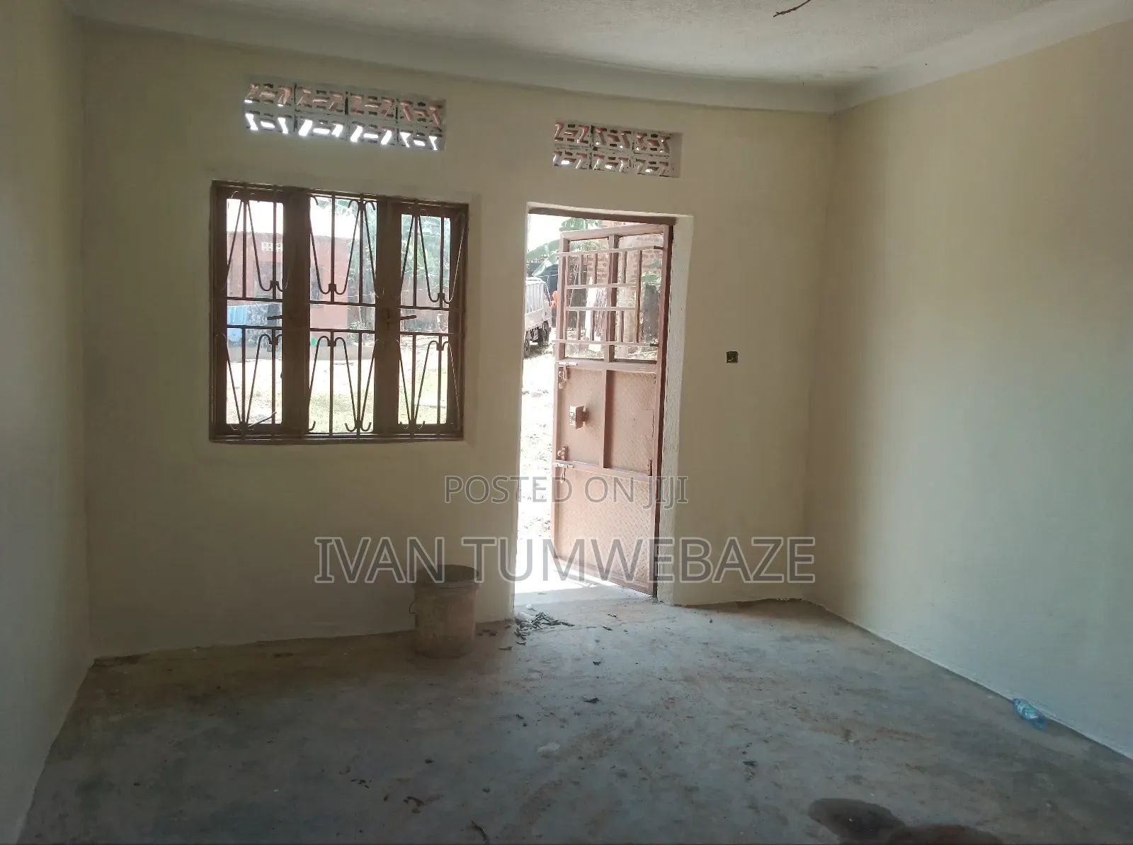 1bdrm Bungalow in Lweza Entebbe Road, Central Division for rent in Central Division
