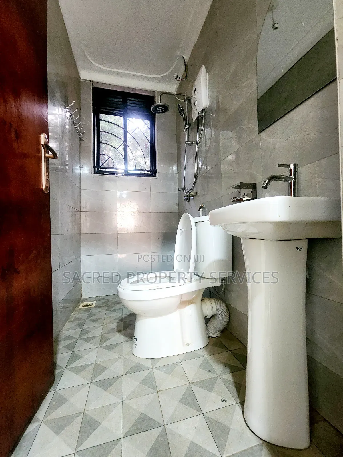 1bdrm Apartment in Bulido, Kira for rent in Kira