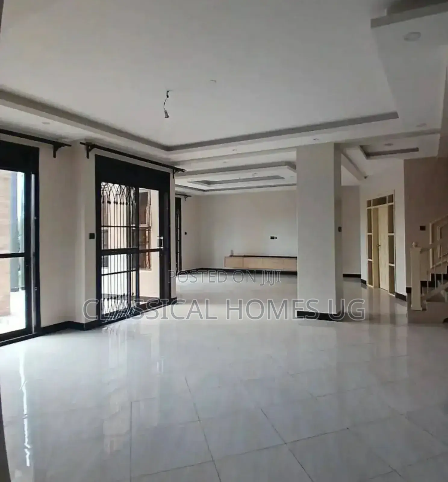 5bdrm Duplex in Lubowa Entebbe Road, Central Division for rent in Central Division