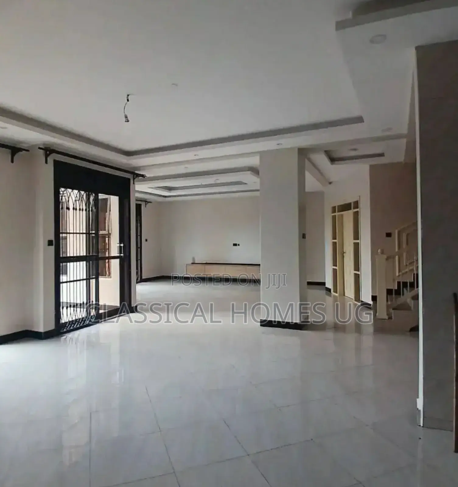 5bdrm Duplex in Lubowa Entebbe Road, Central Division for rent in Central Division