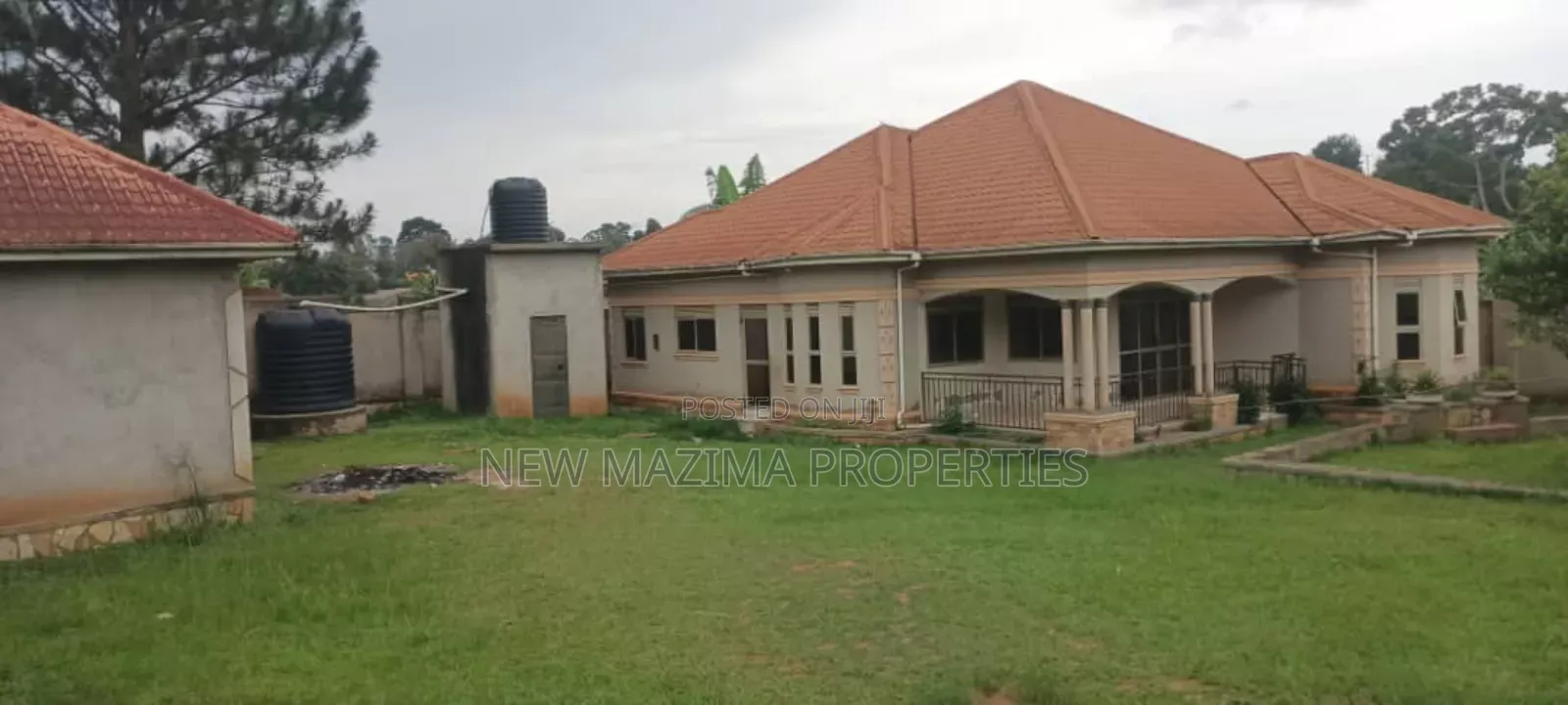 4bdrm Bungalow in Gayaza, Central Division for sale in Central Division