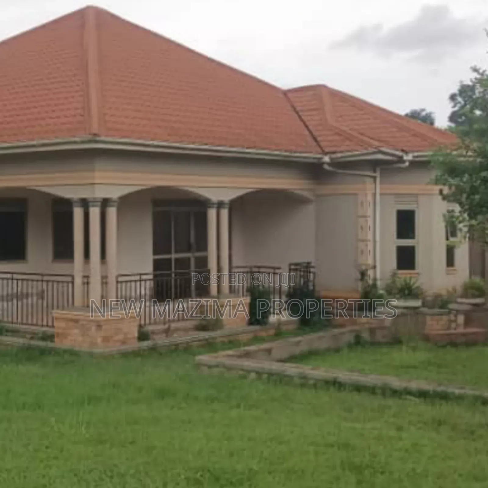 4bdrm Bungalow in Gayaza, Central Division for sale in Central Division