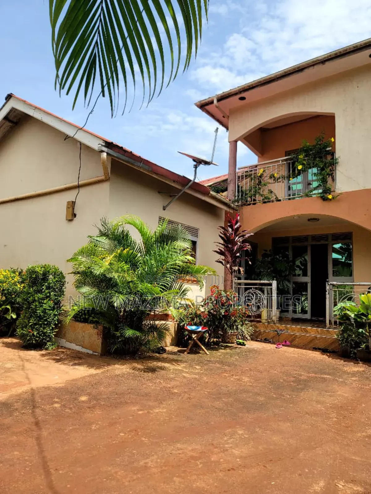 Mini Flat in Kajjansi Ntebe Rd, Central Division for sale in Central Division