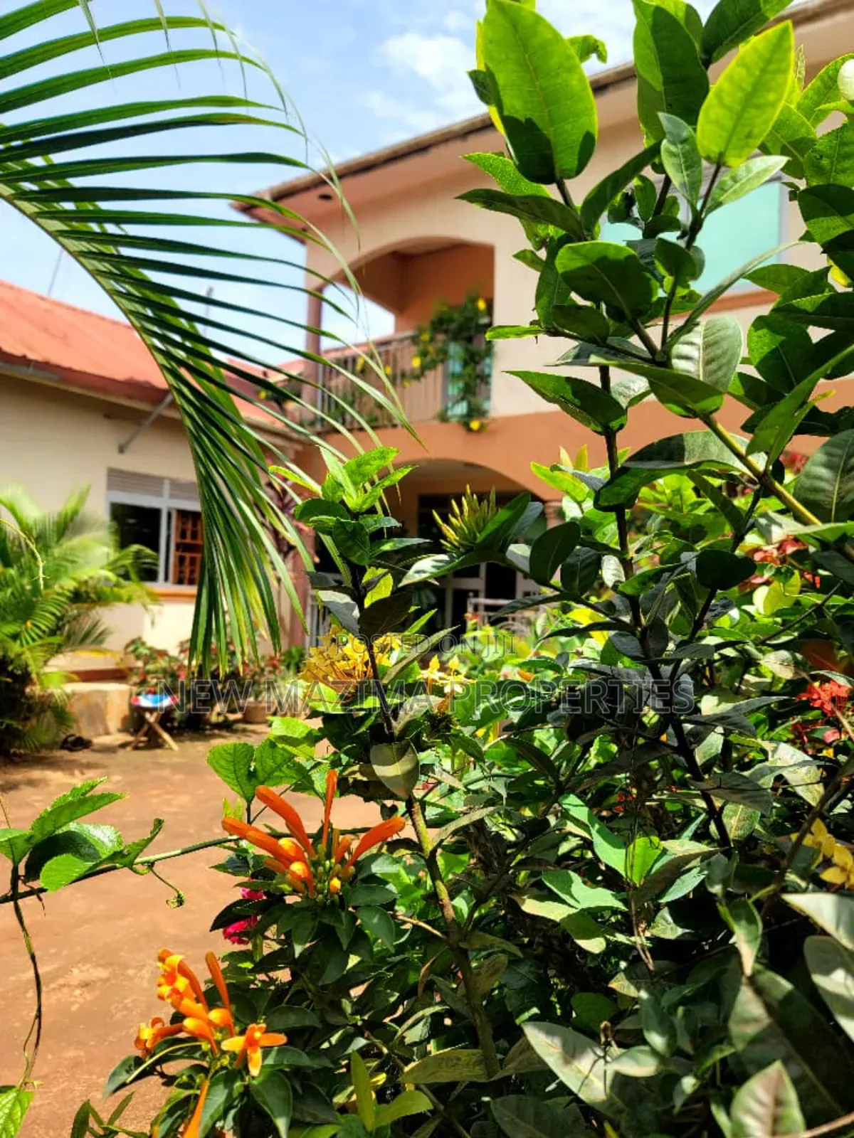 Mini Flat in Kajjansi Ntebe Rd, Central Division for sale in Central Division