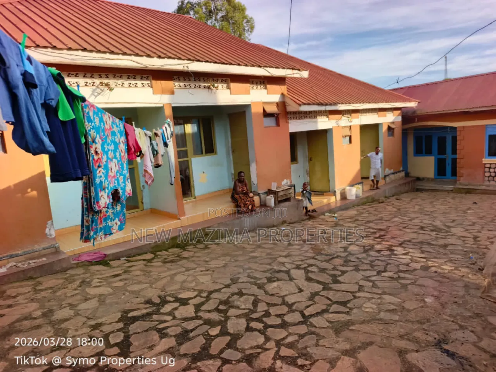 6bdrm House in Nansana Town, Central Division for sale in Central Division
